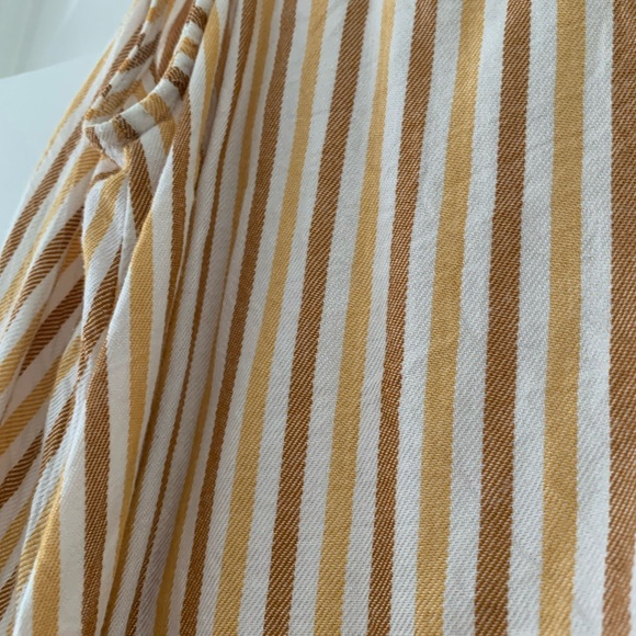 Forever 21 Women’s Tan and Yellow Tank - Picture 4 of 4